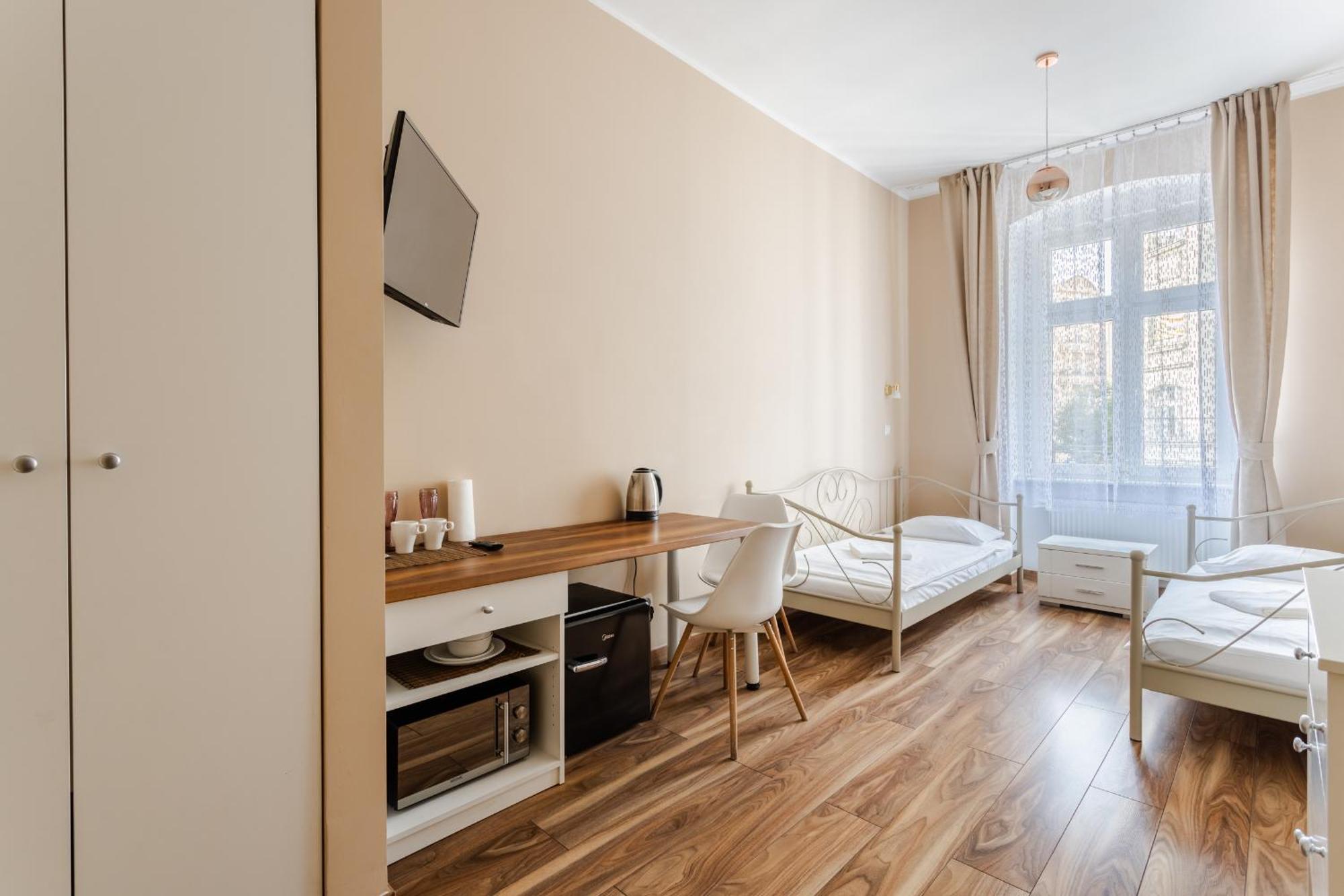 Functional And Comfortable Very Berry Studios In Poznan By Noclegi Renters エクステリア 写真