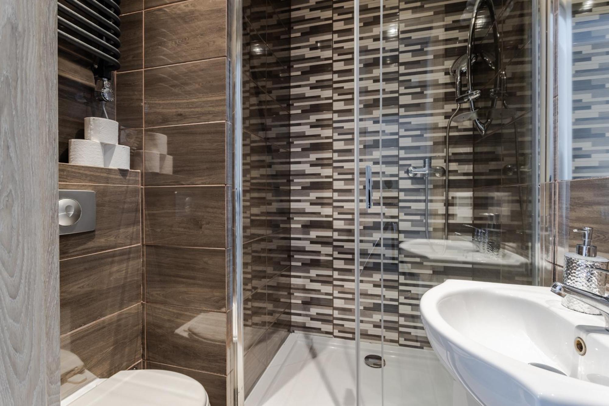 Functional And Comfortable Very Berry Studios In Poznan By Noclegi Renters エクステリア 写真