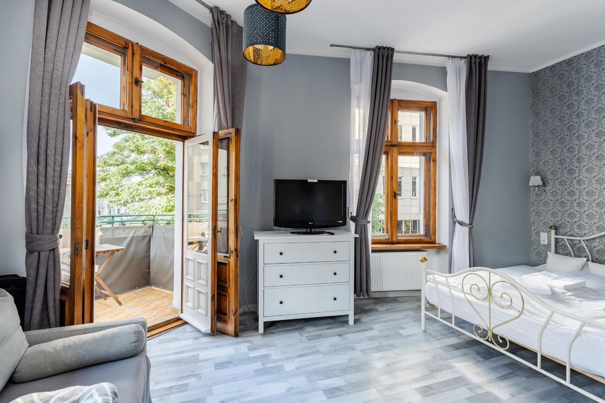 Functional And Comfortable Very Berry Studios In Poznan By Noclegi Renters エクステリア 写真