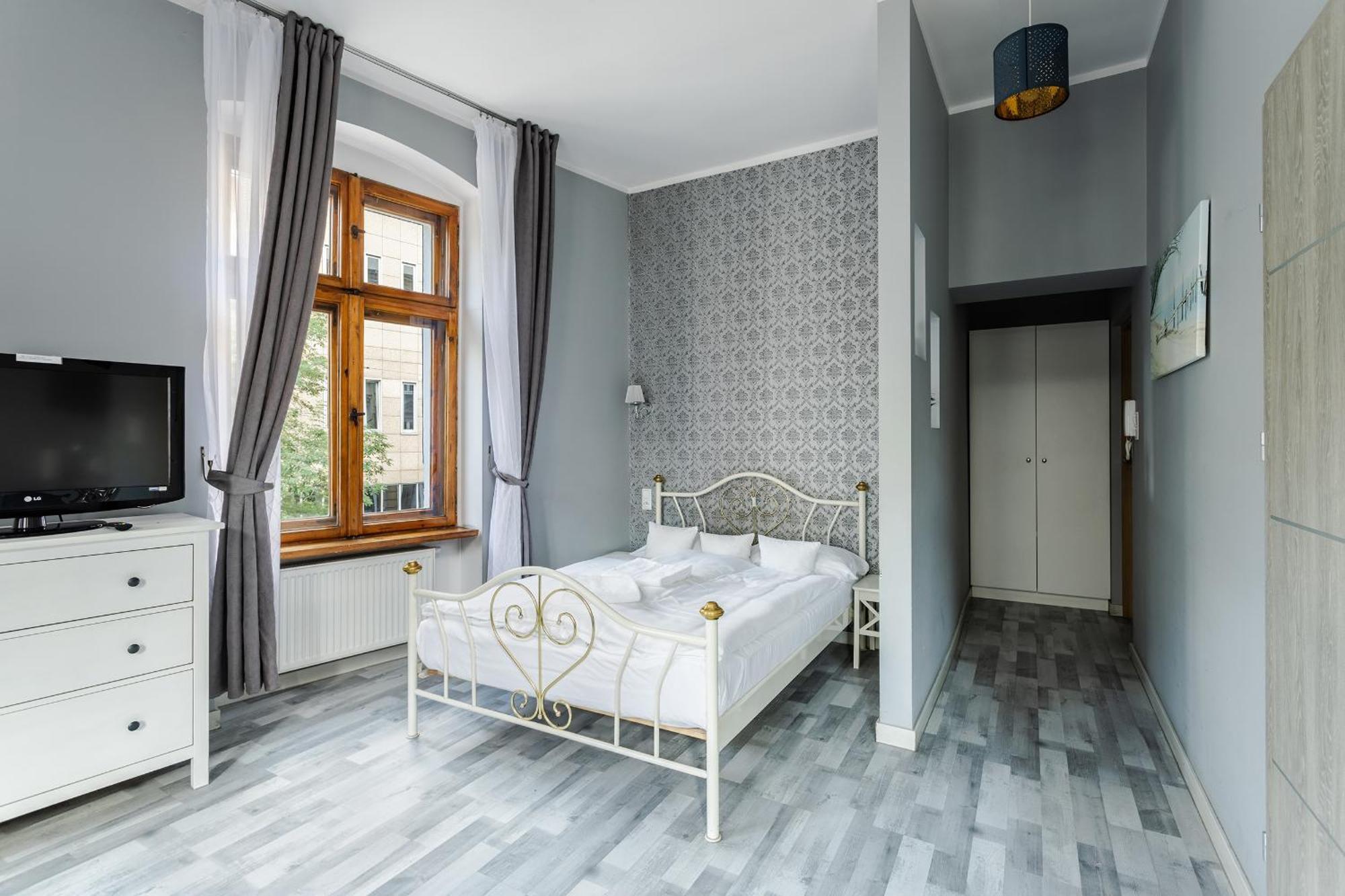 Functional And Comfortable Very Berry Studios In Poznan By Noclegi Renters エクステリア 写真