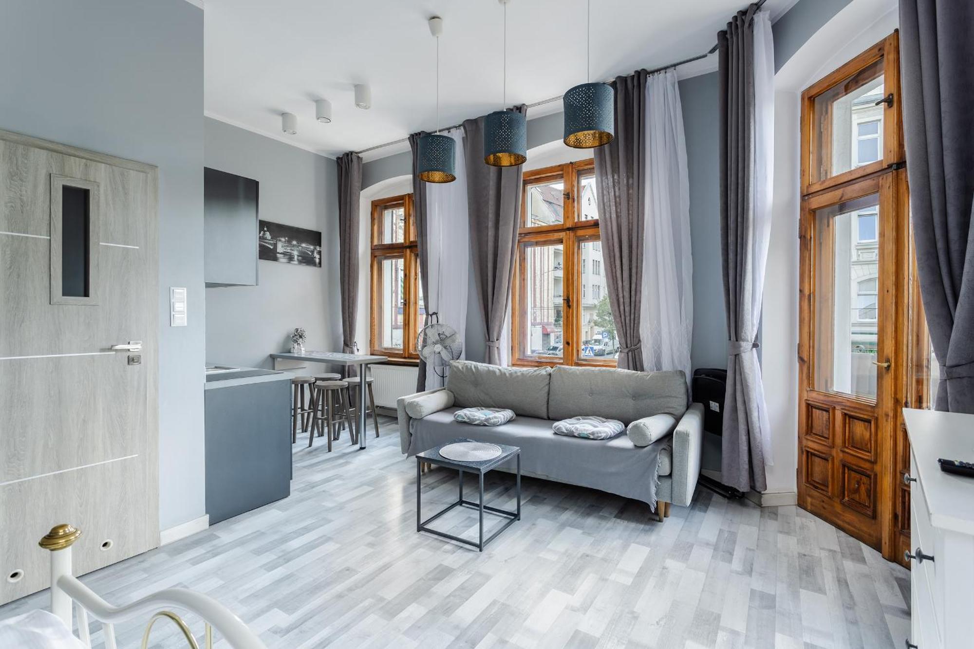 Functional And Comfortable Very Berry Studios In Poznan By Noclegi Renters エクステリア 写真